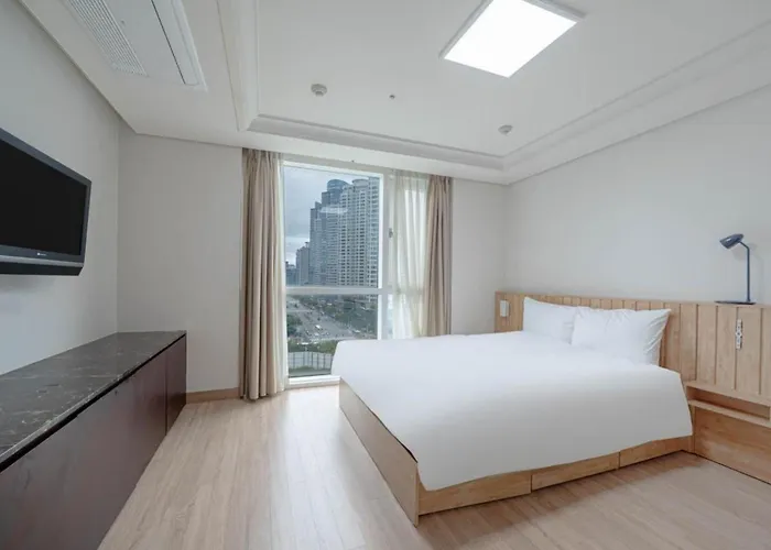 Hotel Bs Centum 3*