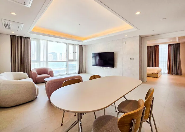 Hotel Bs Centum 3*