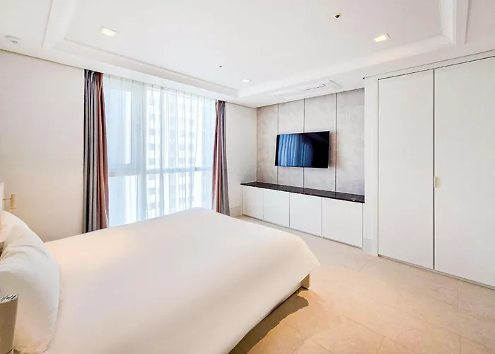 Hotel Bs Centum 3*